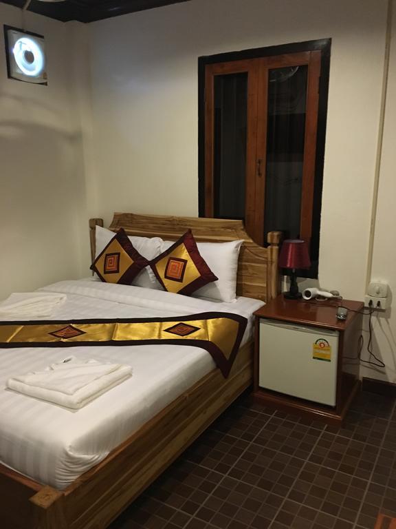Central Backpacker Hostel Luang Prabang Ngoại thất bức ảnh
